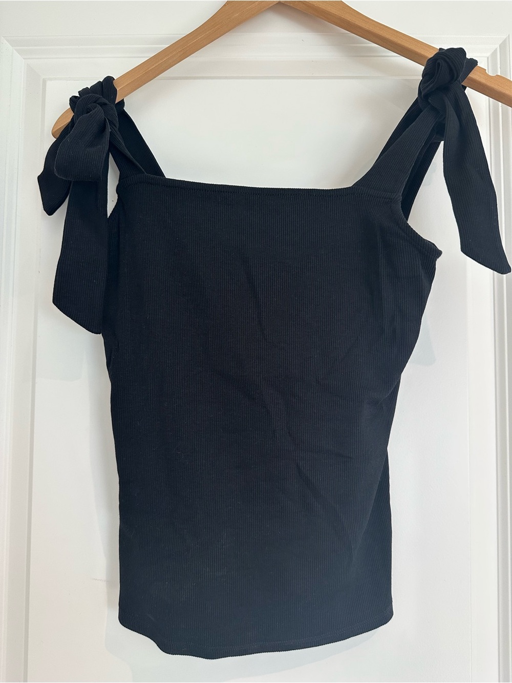 Sezane Aria S Black Tie-Shoulder Square Neck Camisole - Picture 2 of 4